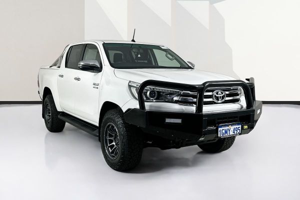 2018 Toyota HILUX SR5 (4x4) GUN126R MY17 4X4 image