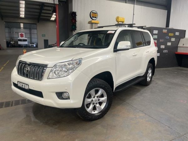 2012 Toyota Landcruiser Prado KDJ150R 11 Upgrade Altitude (4x4) White 5 Speed Sequential Auto Wagon image