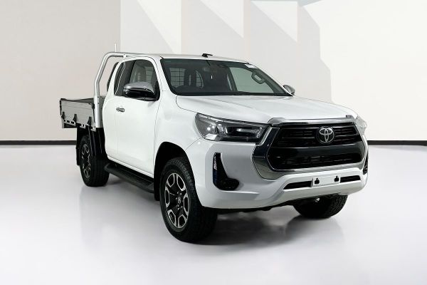 2020 Toyota HILUX SR5 (4x4) GUN126R MY19 UPGRADE 4X4 image