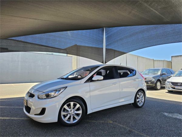 2018 Hyundai Accent Hatchback RB6 MY19 Sport image