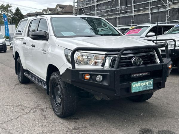 2019 TOYOTA HILUX DOUBLE CAB P/UP GUN126R MY19 UPGRADE SR (4x4) image