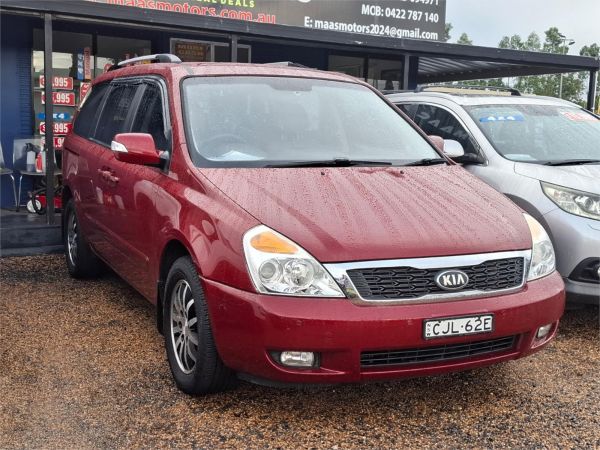 2012 KIA GRAND CARNIVAL 4D WAGON VQ MY12 SLi image