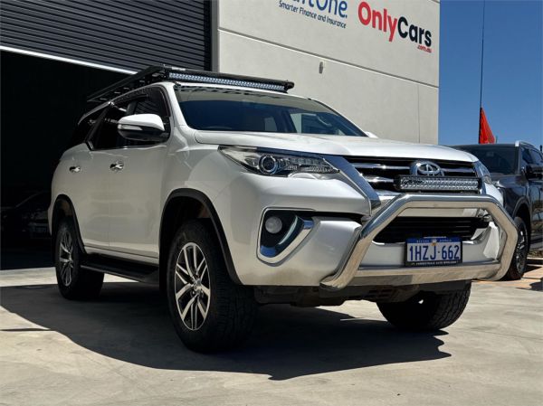 2015 Toyota Fortuner Wagon GUN156R Crusade image