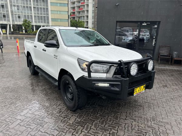 2021 TOYOTA HILUX DOUBLE CAB P/UP GUN136R FACELIFT SR HI-RIDER image