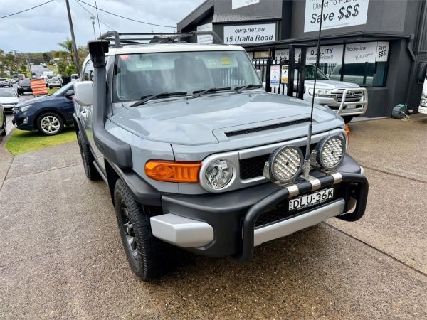 2013 TOYOTA FJ CRUISER 4D WAGON GSJ15R image