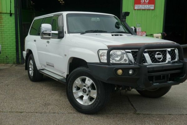 2010 Nissan Patrol GU 7 MY10 ST White 4 Speed Automatic Wagon image