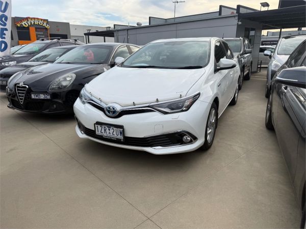 2017 TOYOTA COROLLA 5D HATCHBACK ZWE186R MY16 HYBRID image