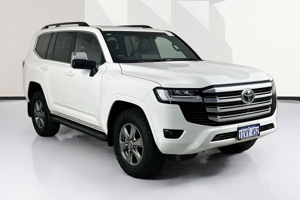 2022 Toyota LANDCRUISER LC300 VX (4x4) FJA300R image