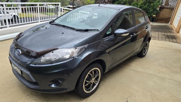 2013 FORD FIESTA 5D HATCHBACK WT CL image