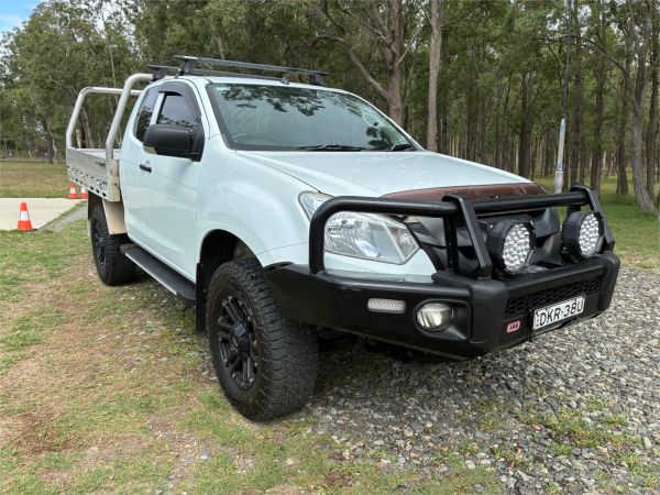 2017 Isuzu D-MAX Cab Chassis MY17 SX image