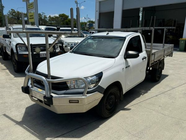 2018 Toyota Hilux GUN122R Workmate 4x2 White 5 Speed Manual Cab Chassis image
