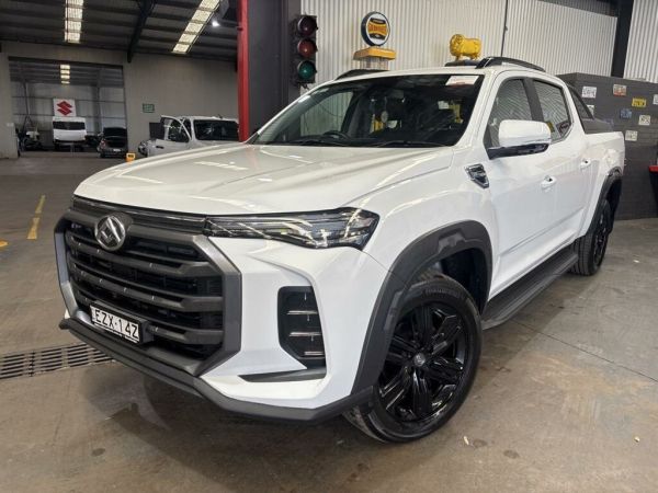 2024 LDV T60 SK8C MY23 MAX Luxe (4x4) White 8 Speed Automatic Double Cab Utility image