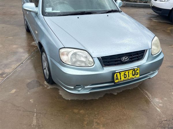 2004 HYUNDAI ACCENT 5D HATCHBACK LS 1.6 image