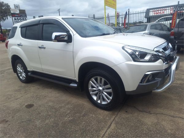 2017 ISUZU MU-X 4D WAGON UC MY16.5 LS-U (4x2) image