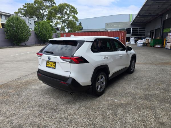 2022 TOYOTA RAV4 5D WAGON AXAH52R GX (2WD) HYBRID image