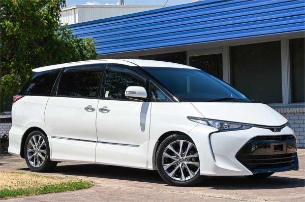 2016 Toyota Estima Wagon ACR50 Aeras Premium image
