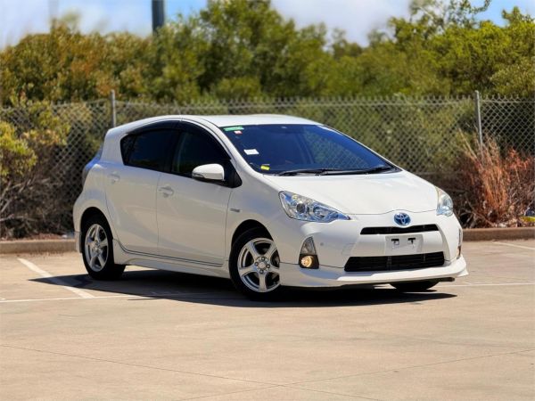 2012 Toyota Aqua Hatchback NHP10 G image