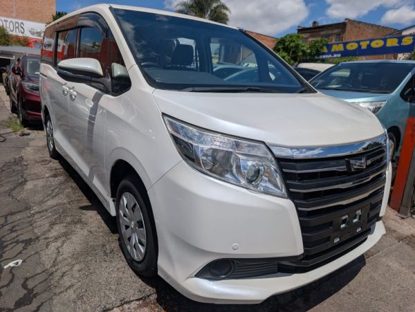 2014 TOYOTA NOAH Welcab NDIS 4WD image