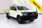 Image for 2022 Toyota HILUX SR (4x4) STEEL WHEELS GUN126R 4X4