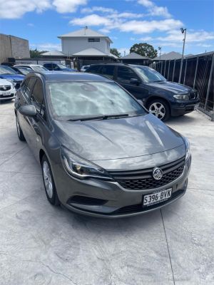 2017 HOLDEN ASTRA 4D SPORTWAGON BK MY18 LS PLUS image