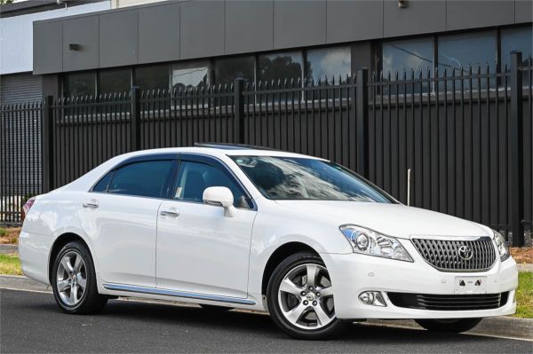 2009 Toyota Crown Sedan URS206 Majesta image
