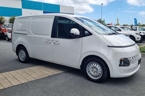 2023 Hyundai STARIA LOAD US4.V2 image