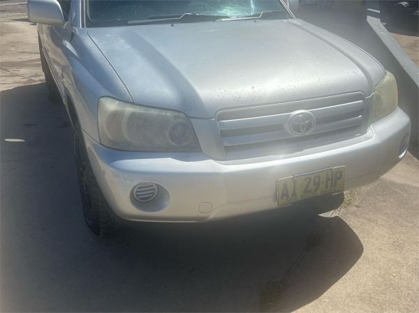 2006 TOYOTA KLUGER 4D WAGON MCU28R UPGRADE CV (4x4) image