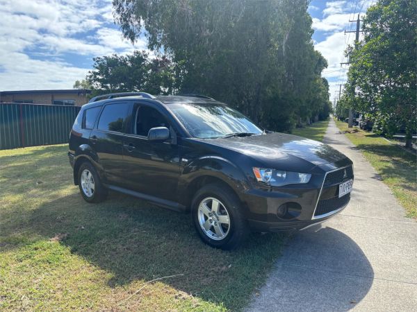 2012 MITSUBISHI OUTLANDER 4D WAGON ZH MY12 LS (FWD) image