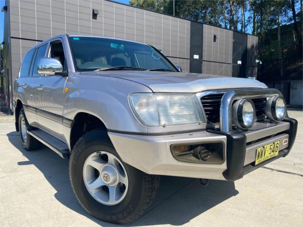 2000 TOYOTA LANDCRUISER 4D WAGON FZJ105R GXL (4x4) image