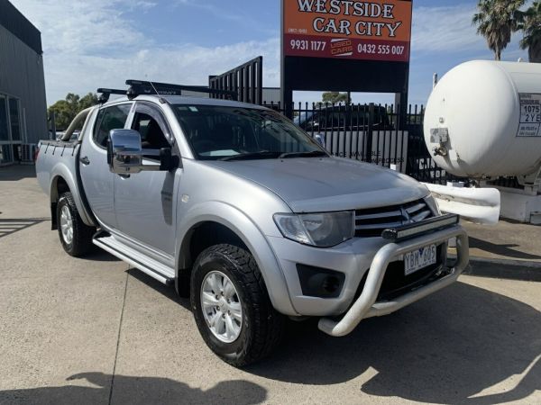 2010 Mitsubishi Triton MN MY11 GL-R Silver 5 Speed Manual Double Cab Utility image
