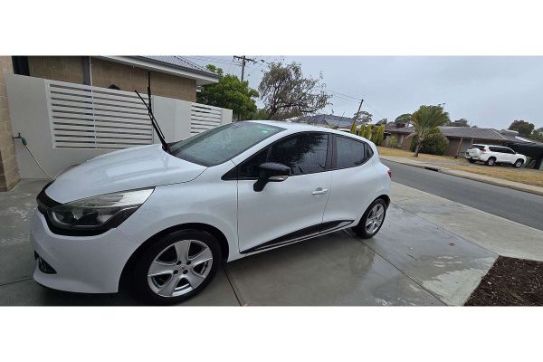 2015 Renault Clio Expression IV B98 image