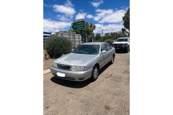 2000 Toyota Avalon VXi MCX10R image