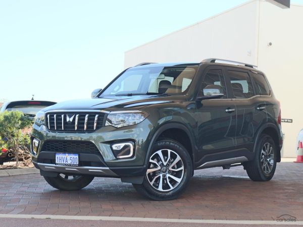 2023 Mahindra Scorpio Z8L Auto 4x4 image