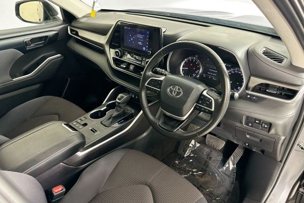 2024 Toyota Kluger TXUA70R GX image