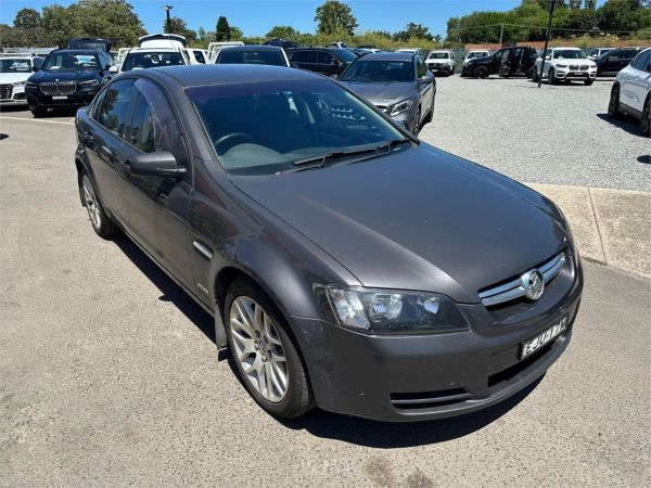 2010 Holden Commodore Sedan VE MY10 International image