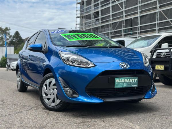 2018 TOYOTA PRIUS-C 5D HATCHBACK NHP10R MY17 HYBRID image