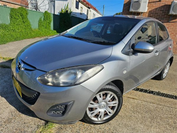 2013 MAZDA MAZDA2 5D HATCHBACK DE MY13 NEO image