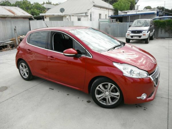 2012 Peugeot 208 Allure Red 4 Speed Automatic Hatchback image
