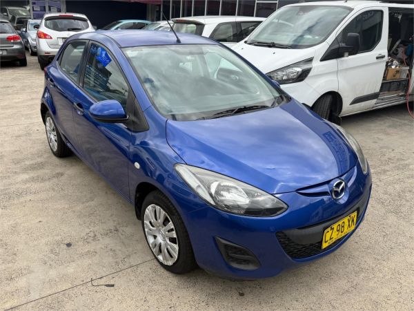 2010 MAZDA MAZDA2 5D HATCHBACK DE MY10 NEO image