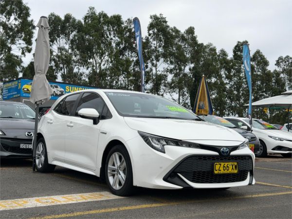 2020 Toyota Corolla Hatchback ZWE211R Ascent Sport Hybrid image