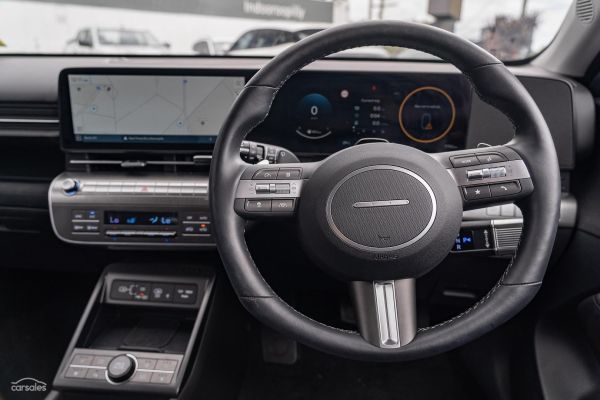 2025 Hyundai Kona SX2.V2 Premium image