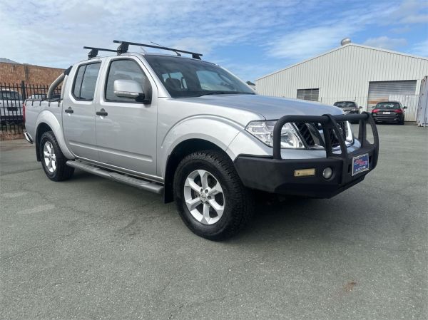2013 NISSAN NAVARA DUAL CAB P/UP D40 MY12 ST (4x4) image