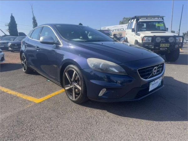 2014 Volvo V40 Hatchback M Series MY14 T5 R-Design image