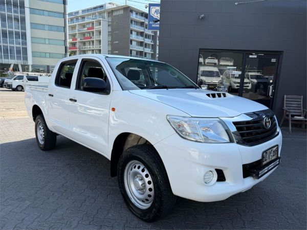 2014 TOYOTA HILUX DUAL CAB P/UP KUN26R MY14 SR (4x4) image