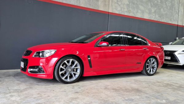 2013 Holden Commodore VF MY14 SS V Sting Red 6 Speed Sports Automatic Sedan image