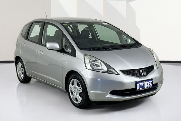 2009 Honda JAZZ VTi GE image