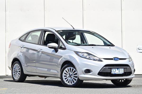 2010 Ford Fiesta Sedan WT LX image