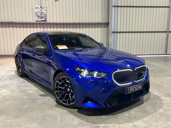 2024 BMW M5 Sedan G90 image