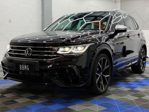 2023 VOLKSWAGEN TIGUAN 4D WAGON AX MY23 UPDATE 235TSI R image