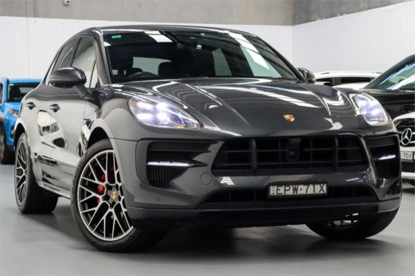 2021 Porsche Macan Wagon 95B MY21 GTS image